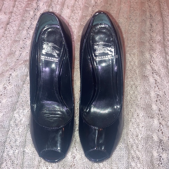 Burberry studded black heels - Picture 4 of 12